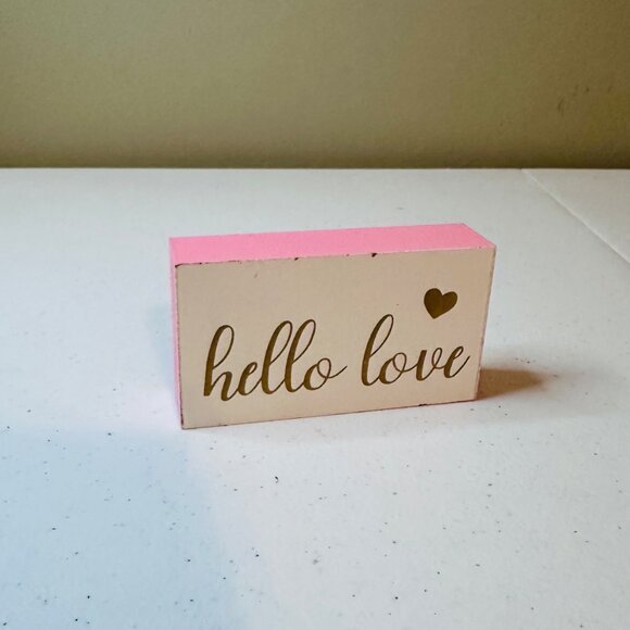 Valentines Day HELLO LOVE small block Valentine tiered tray decoration farmhouse - Picture 1 of 9